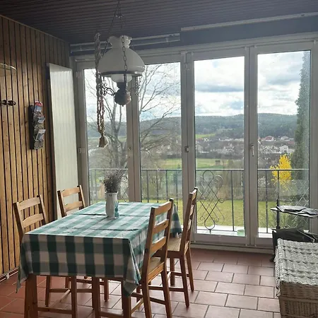 Haus Mit Pool Und Panoramablick