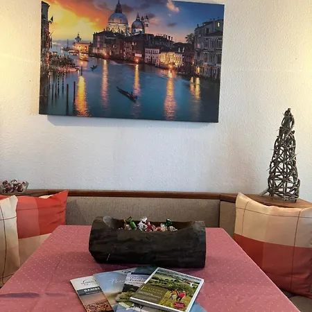 Hébergement de vacances Haus Mit Pool Und Panoramablick Hirschaid