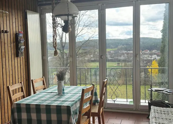 Haus Mit Pool Und Panoramablick