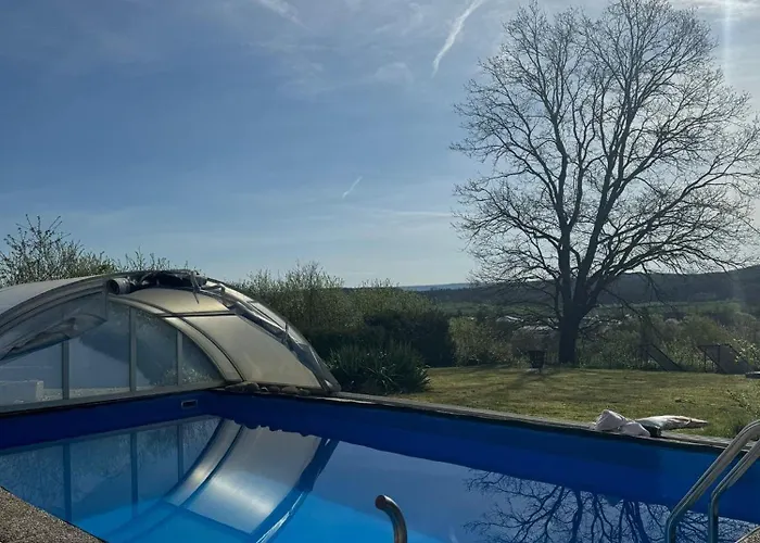 Haus Mit Pool Und Panoramablick *